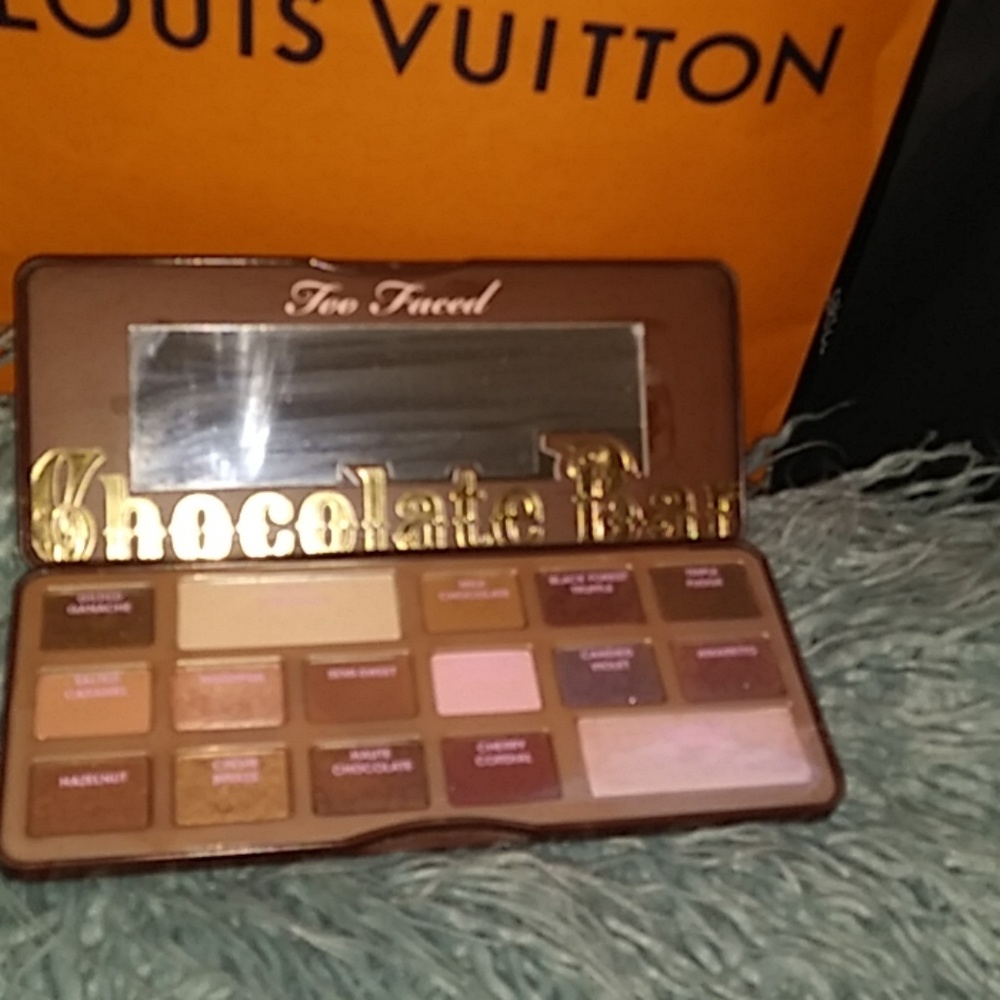 Chocolate Bar from Too Faced!!! 😍😍😍😍🙌🙌🙌